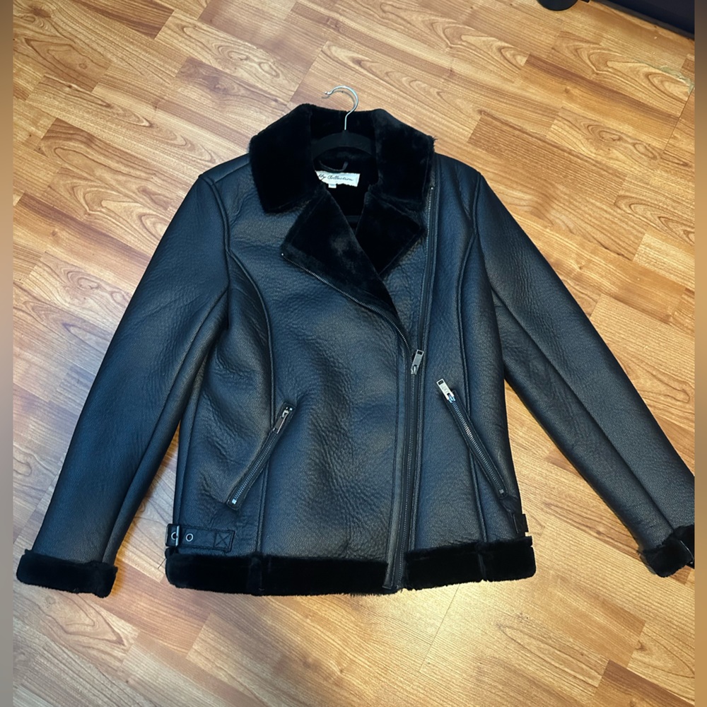 Black winter coat size small - never worn